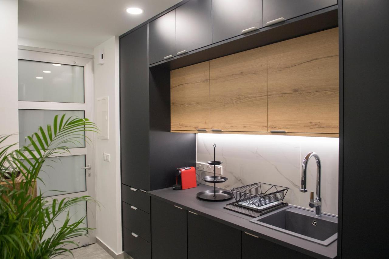 ניקוסיה Skin Suites-Luxury Living מראה חיצוני תמונה