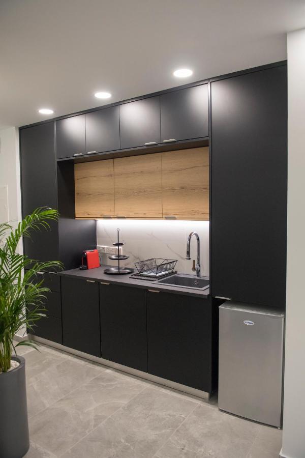 ניקוסיה Skin Suites-Luxury Living מראה חיצוני תמונה