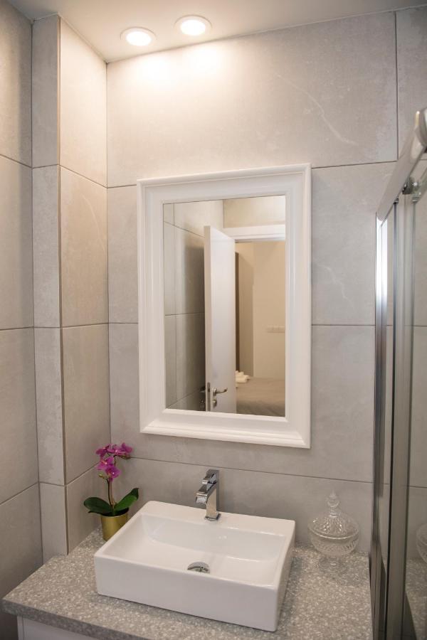 ניקוסיה Skin Suites-Luxury Living מראה חיצוני תמונה